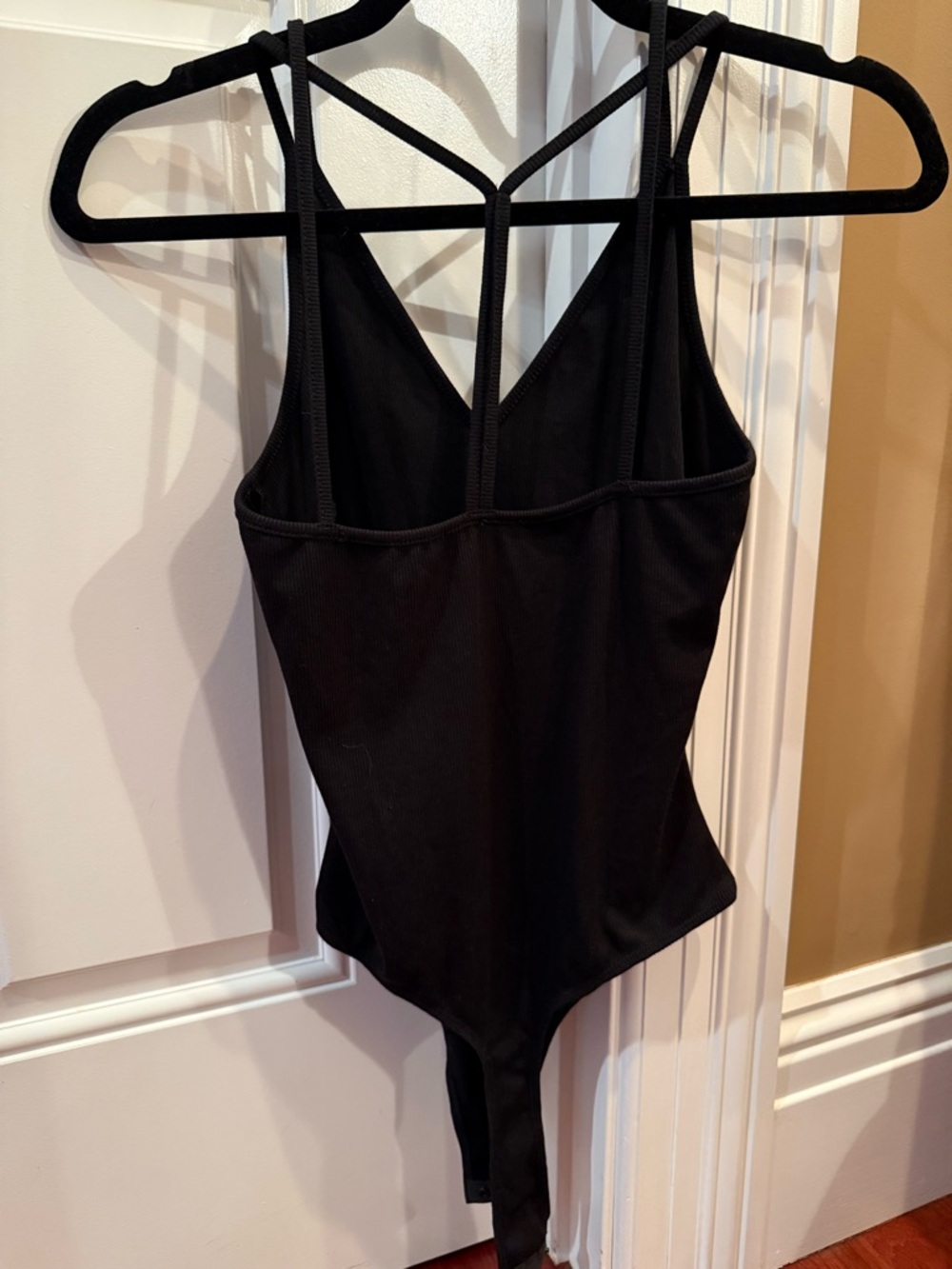 Lulu's Ribbed Black Top with Label Detail